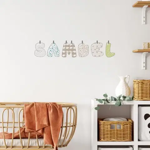 Falmatrica fiúknak színes névvel