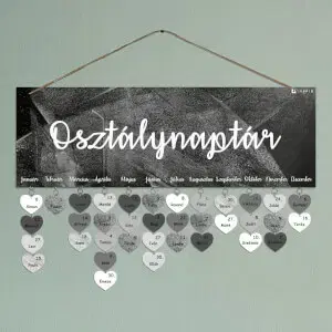 Osztálynaptár iskolai tábla motívummal