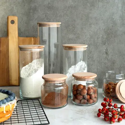 Üvegedény fedéllel 1,25 l — Basic Kitchen - 593760